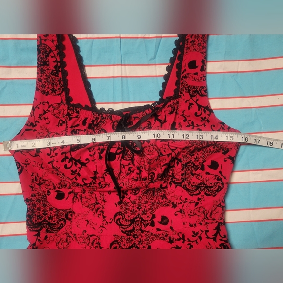 Red flocked skulls and vines lace up corset dress hot topic goth punk alt emo - Picture 8 of 10